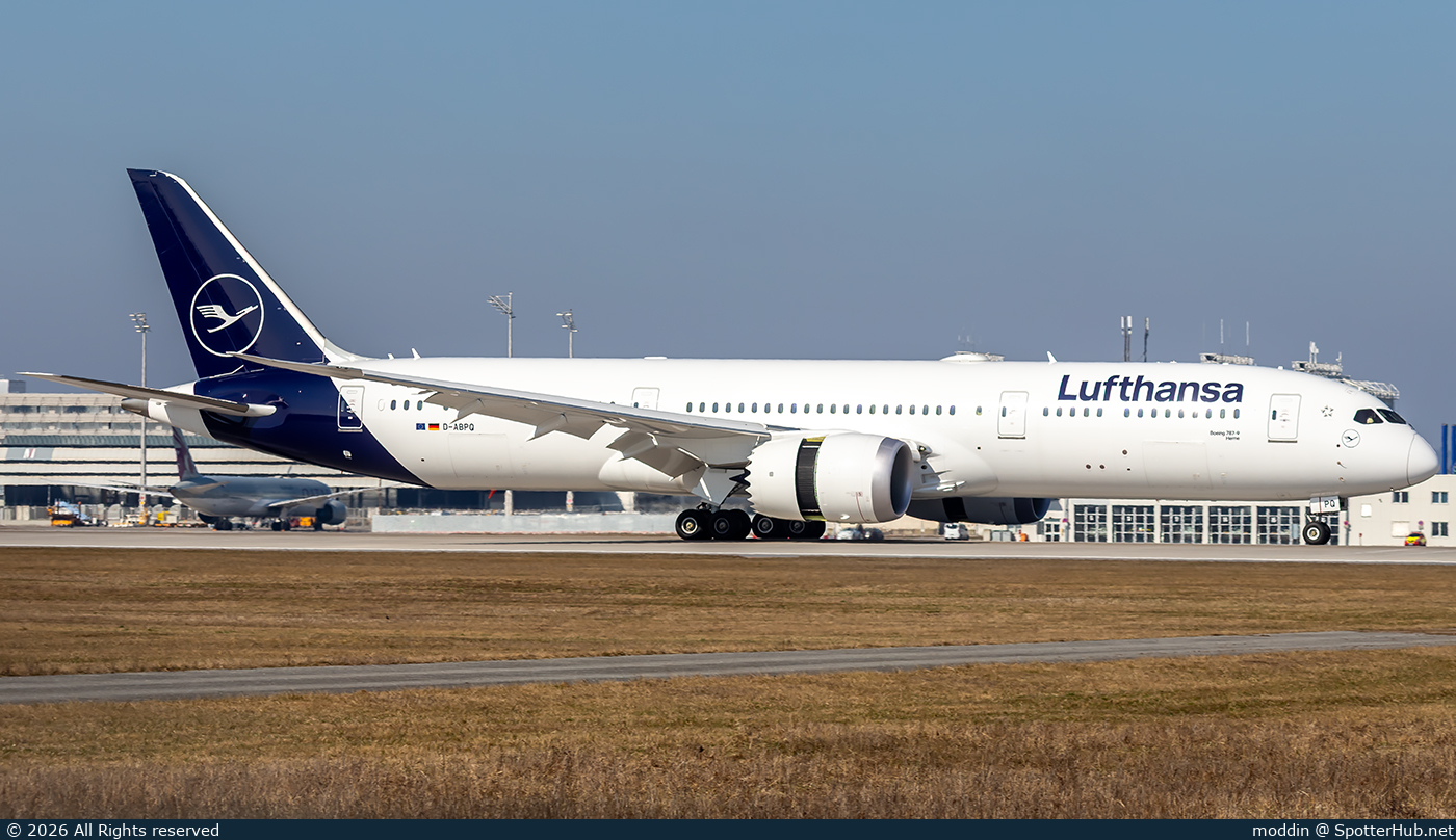 Photo of D-ABPQ - Boeing 787-9 Dreamliner operated by Lufthansa