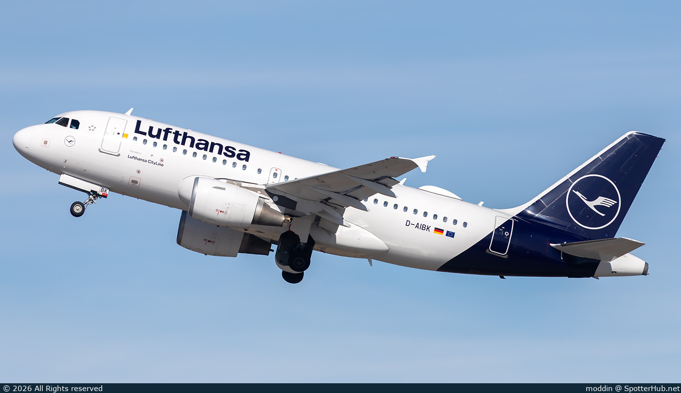 Photo of D-AIBK - Airbus A319-112 operated by Lufthansa CityLine