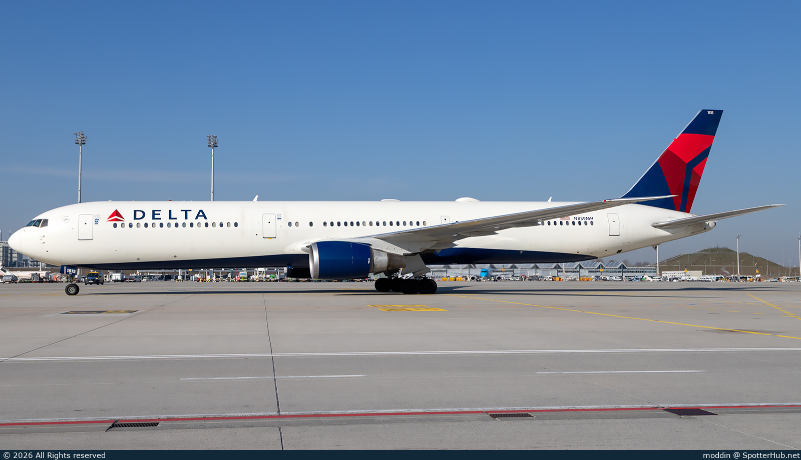 Photo of N839MH - Boeing 767-432(ER) operated by Delta Air Lines