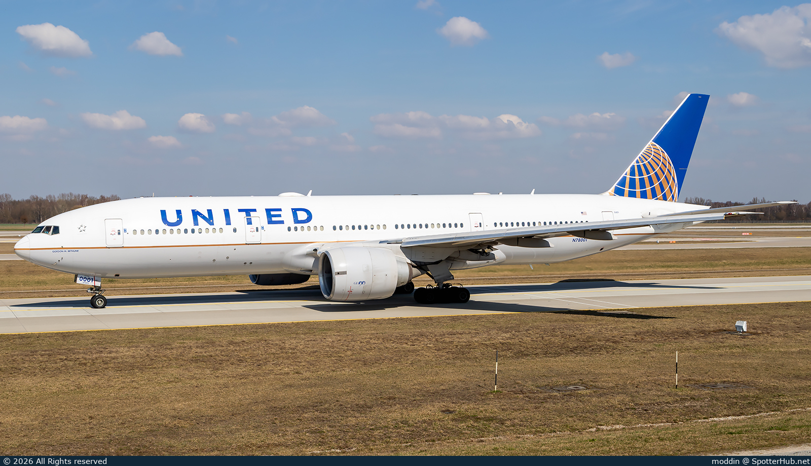 Photo of N78001 - Boeing 777-224(ER) operated by United Airlines