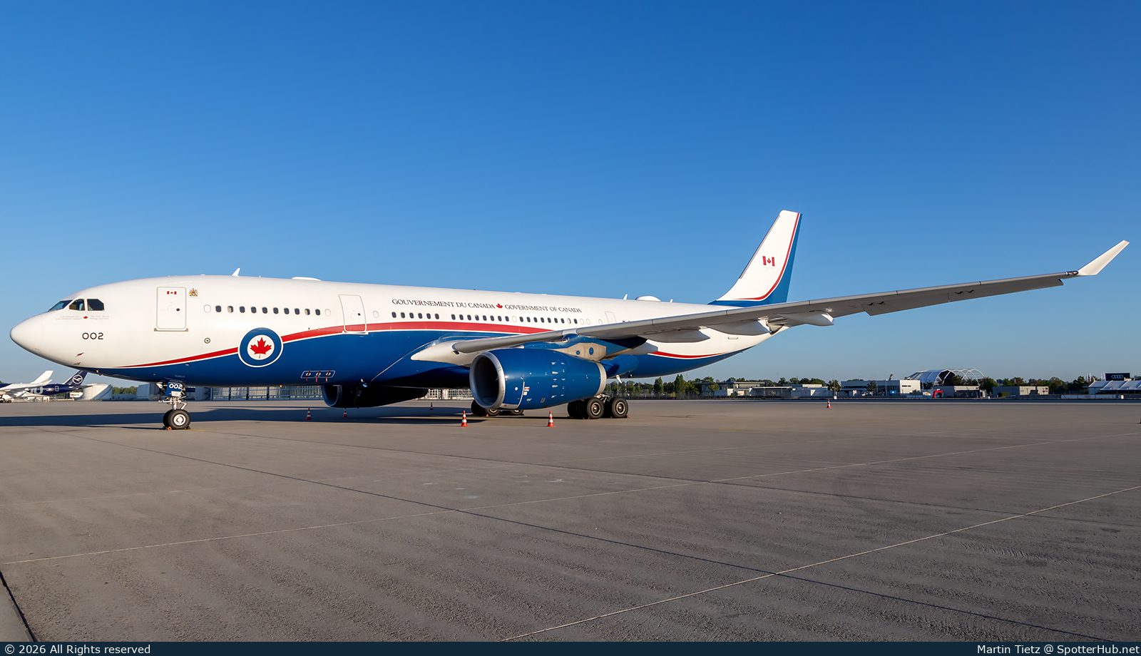 Photo of 330002 - Airbus CC-330 Husky operated by Royal Canadian Air Force
