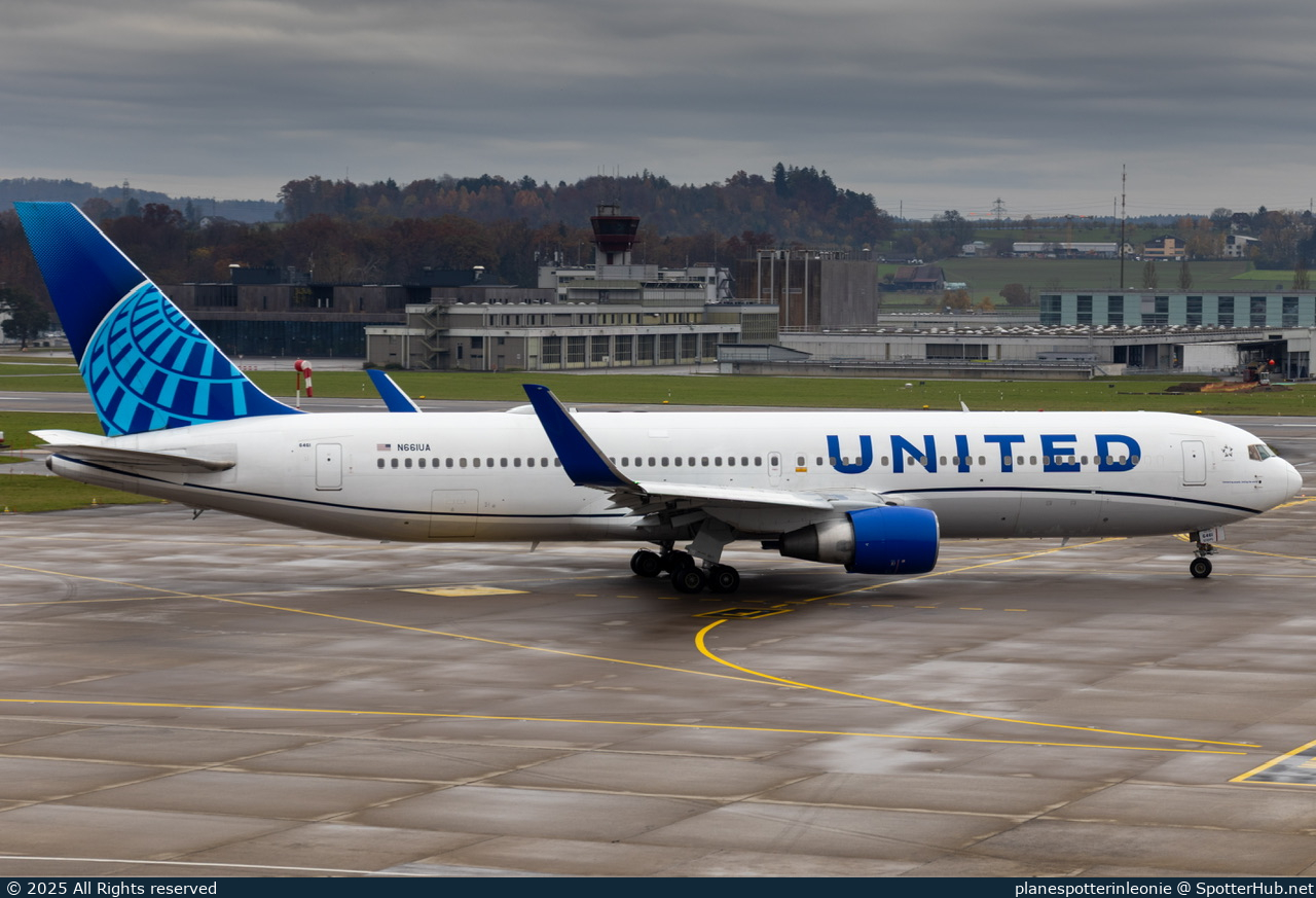 Photo of N661UA - Boeing 767-322(ER) operated by United Airlines