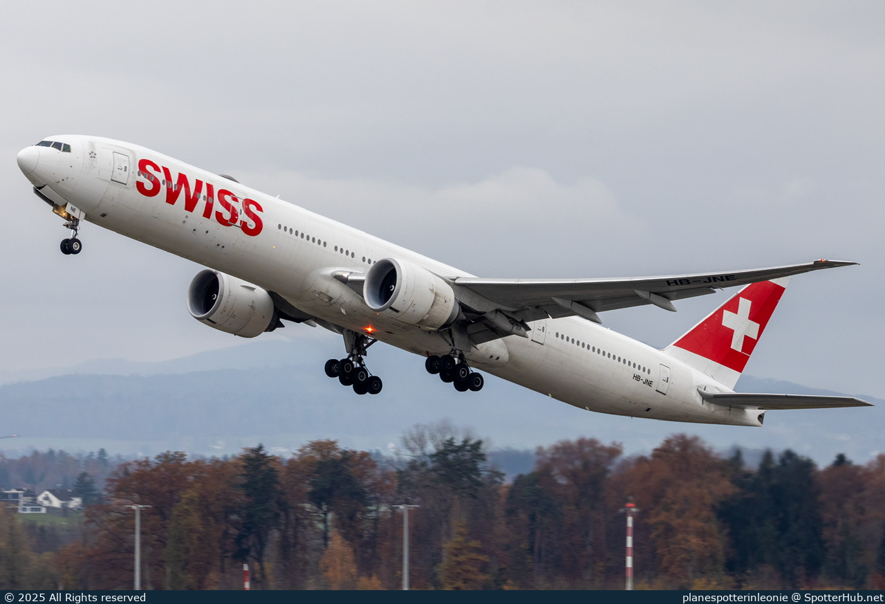 Photo of HB-JNE - Boeing 777-3DE(ER) operated by Swiss International Air Lines