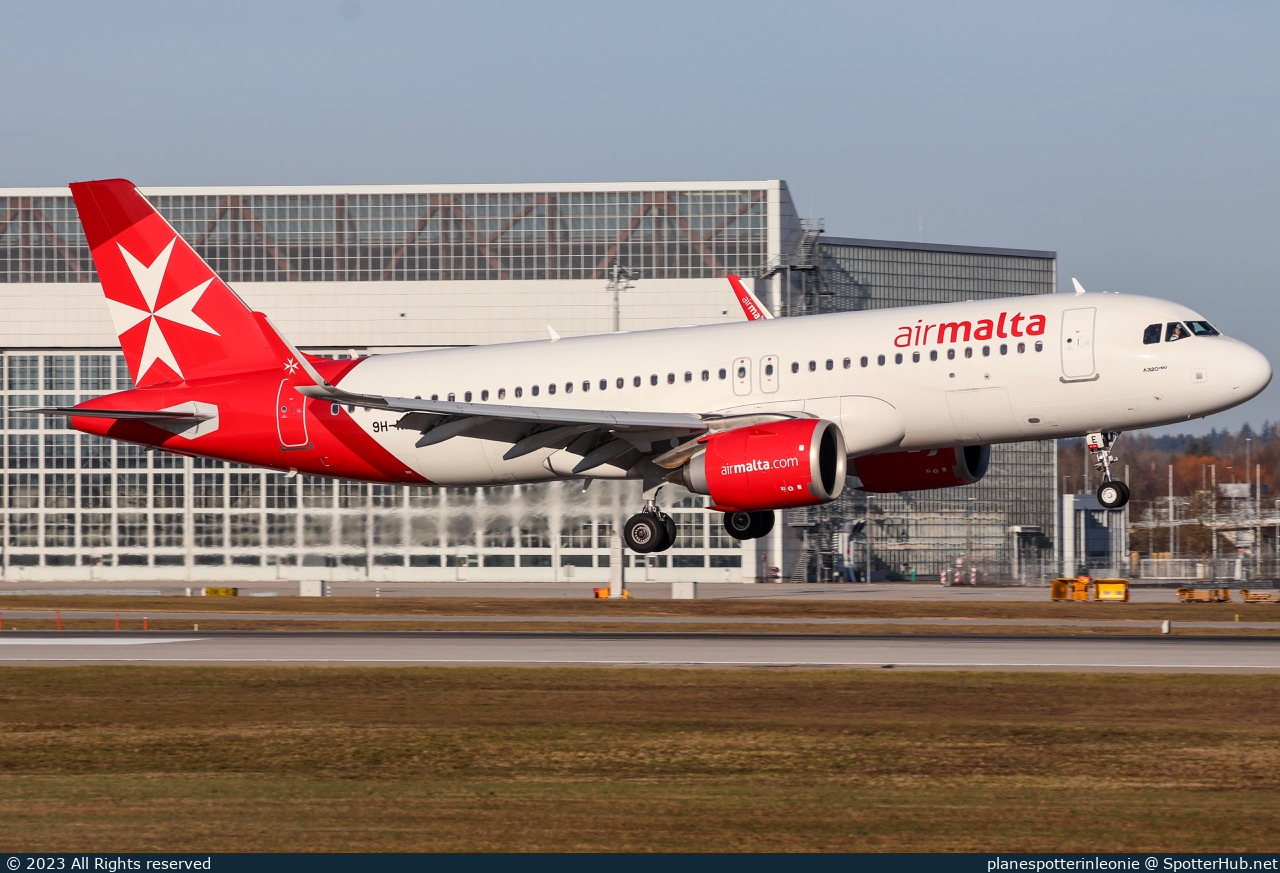 Photo of 9H-NEE - Airbus A320-251N operated by Air Malta
