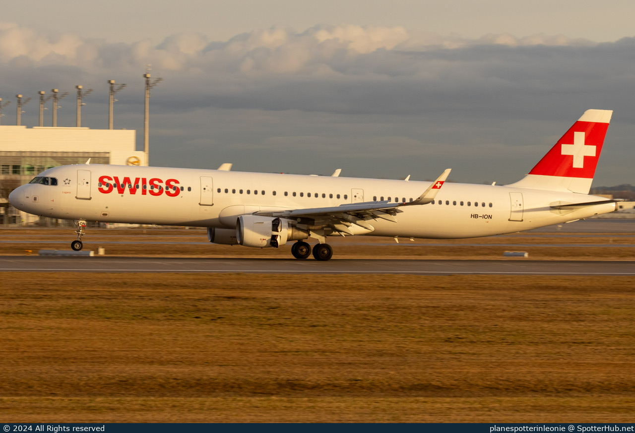 Photo of HB-ION - Airbus A321-212 operated by Swiss International Air Lines