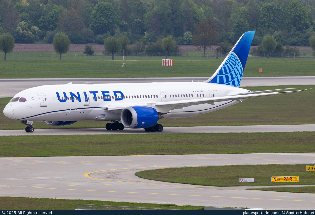 Photo of N28912 - Boeing 787-8 Dreamliner operated by United Airlines