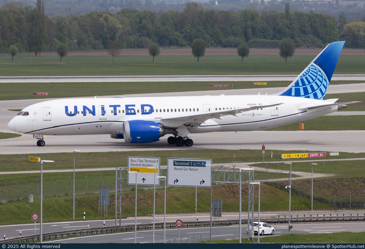 Photo of N26906 - Boeing 787-8 Dreamliner operated by United Airlines