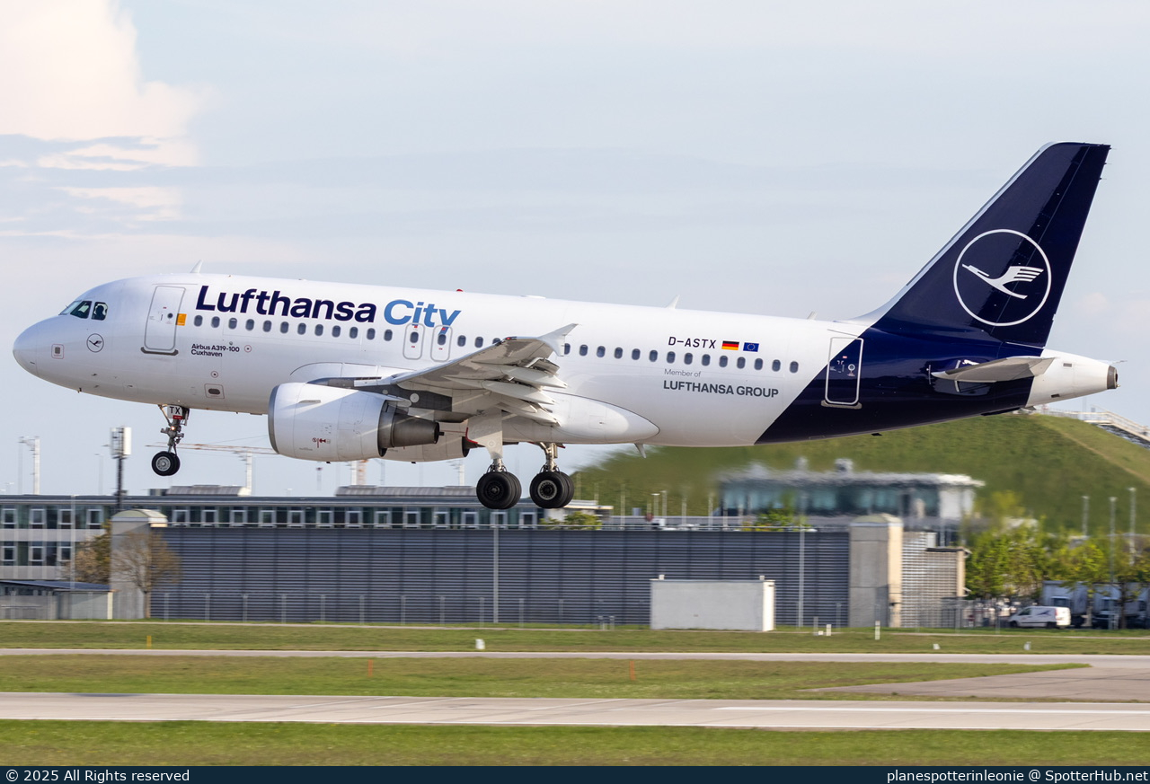 Photo of D-ASTX - Airbus A319-112 operated by Lufthansa City Airlines