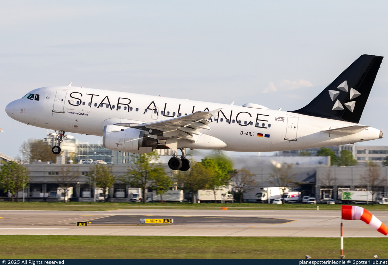 Photo of D-AILT - Airbus A319-114 operated by Lufthansa CityLine