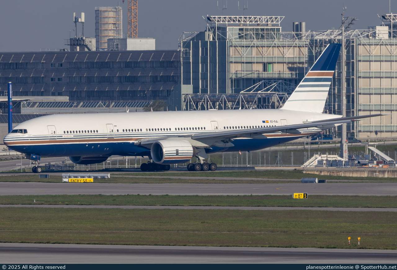 Photo of EC-OJL - Boeing 777-219(ER) operated by Privilege Style