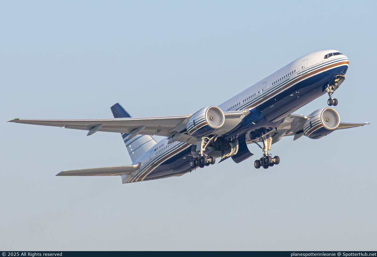 Photo of EC-OJL - Boeing 777-219(ER) operated by Privilege Style