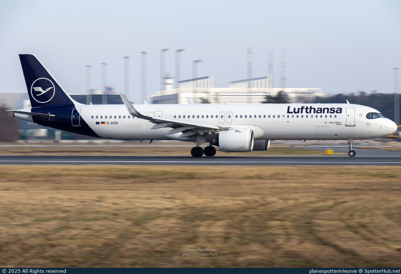 Photo of D-AIEN - Airbus A321-271NX operated by Lufthansa