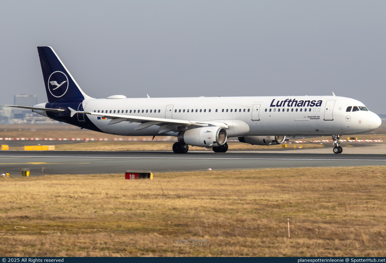 Photo of D-AIRA - Airbus A321-131 operated by Lufthansa