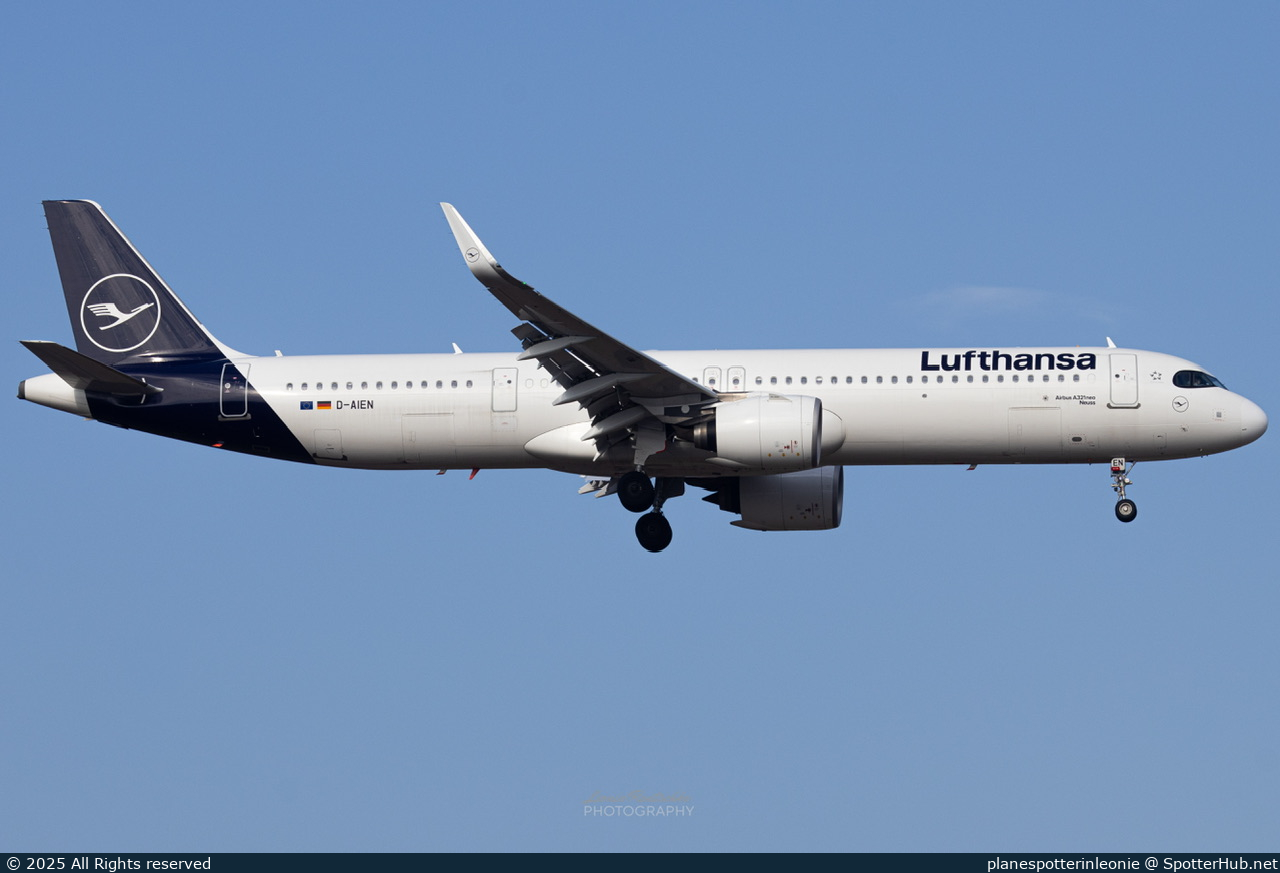 Photo of D-AIEN - Airbus A321-271NX operated by Lufthansa