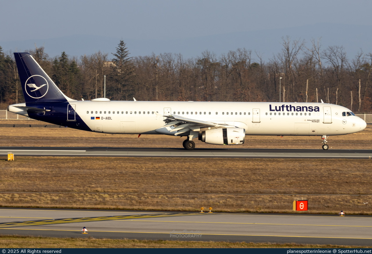 Photo of D-AIDL - Airbus A321-231 operated by Lufthansa