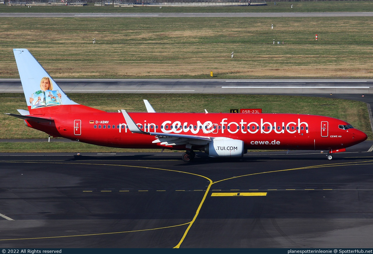 Photo of D-ABMV - Boeing 737-86J operated by TUIfly