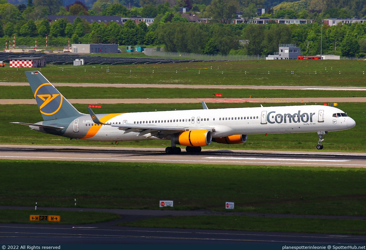 Photo of D-ABOL - Boeing 757-330 operated by Condor