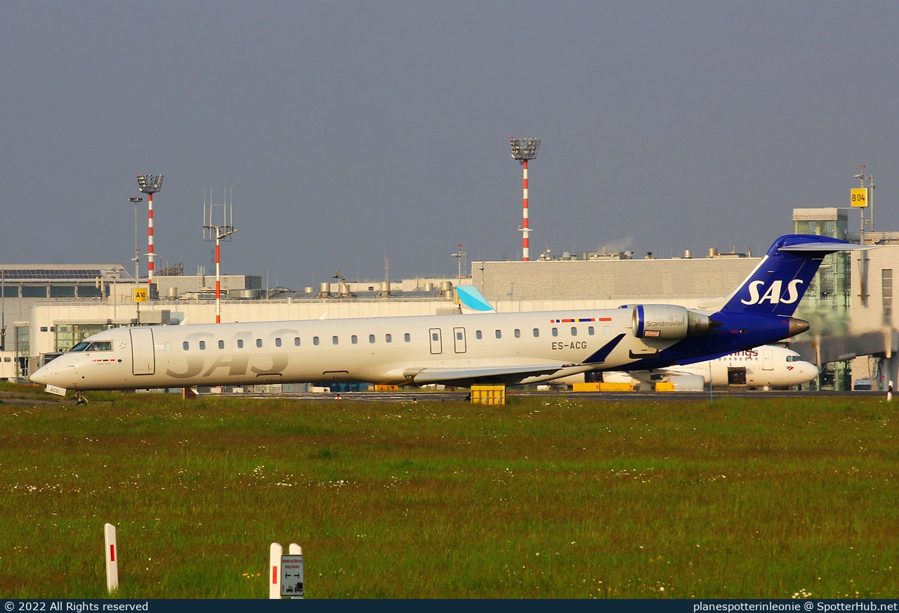 Photo of ES-ACG - Bombardier CRJ-900LR operated by SAS Scandinavian Airlines (opb Xfly)
