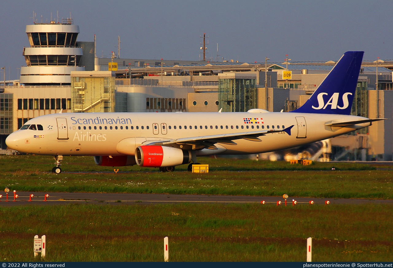 Photo of OY-KAN - Airbus A320-232 operated by SAS Scandinavian Airlines