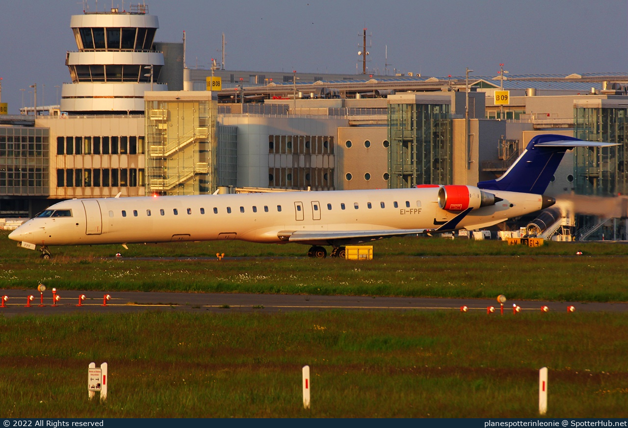 Photo of EI-FPF - Bombardier CRJ-900LR operated by SAS Scandinavian Airlines (opb CityJet)