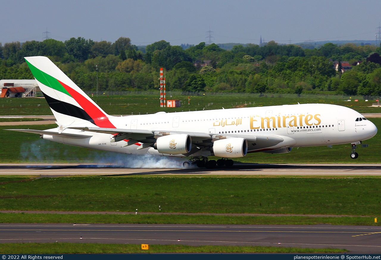 Photo of A6-EOB - Airbus A380-861 operated by Emirates