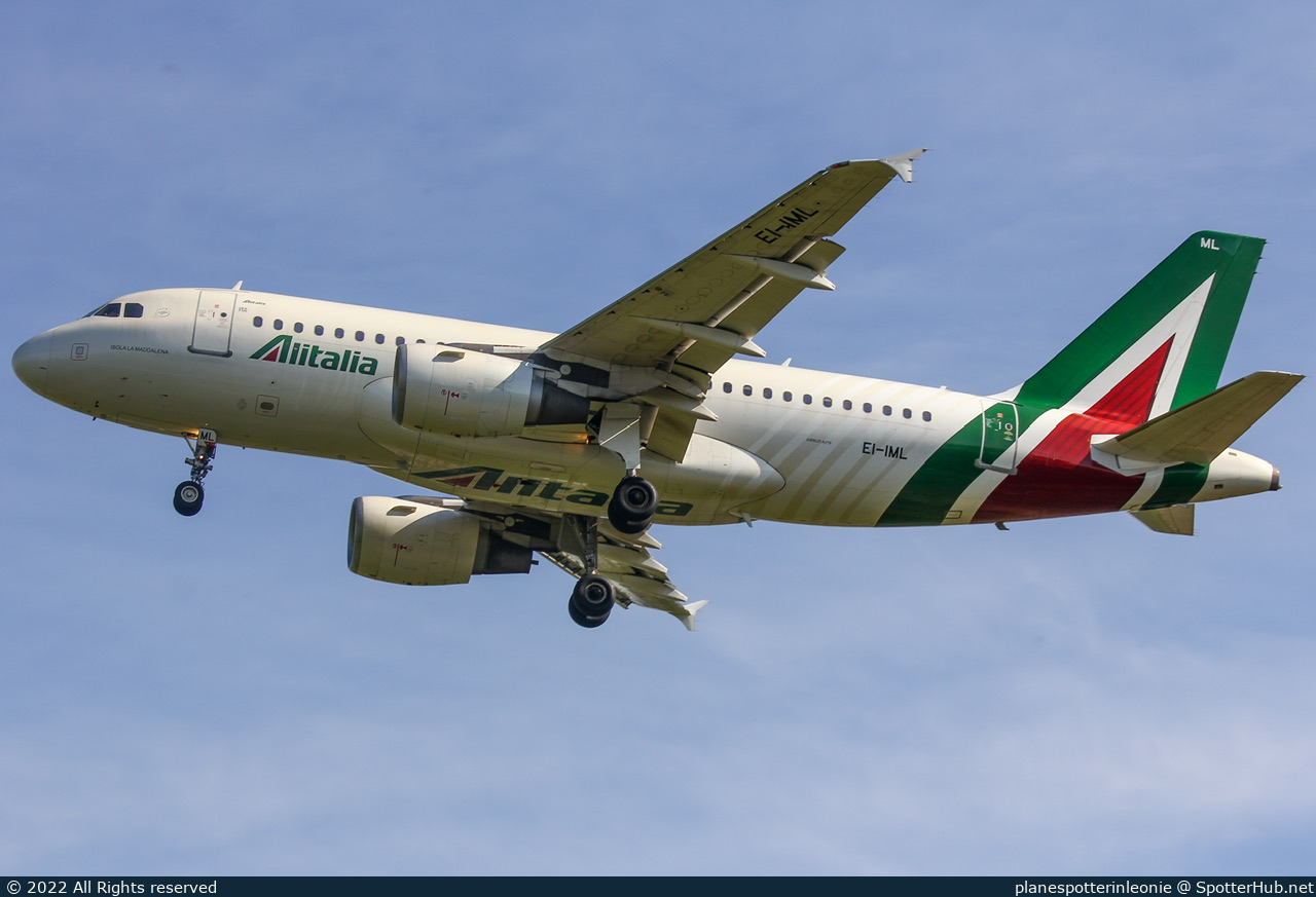 Photo of EI-IML - Airbus A319-112 operated by Alitalia