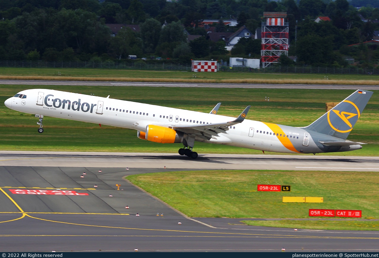 Photo of D-ABOM - Boeing 757-330 operated by Condor