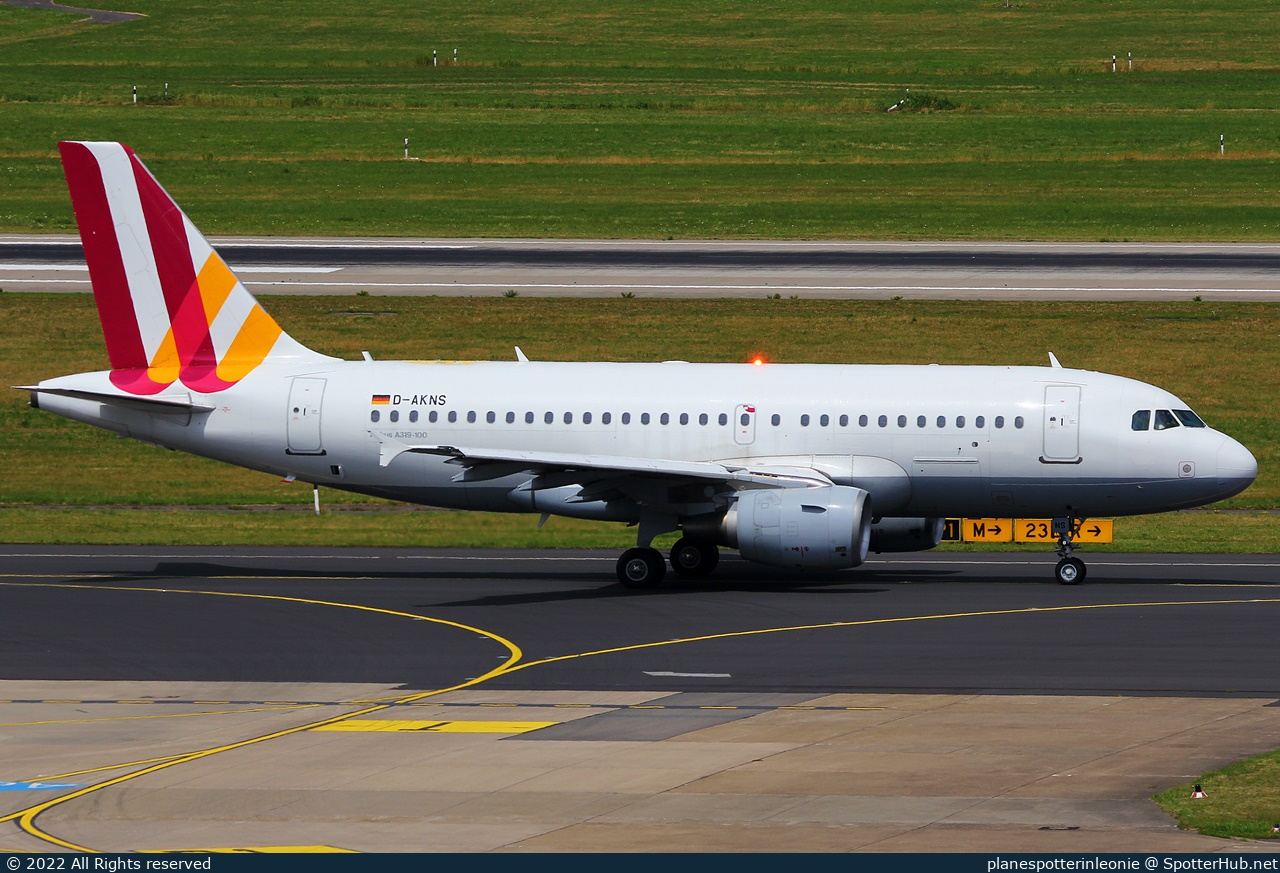 Photo of D-AKNS - Airbus A319-112 operated by Germanwings