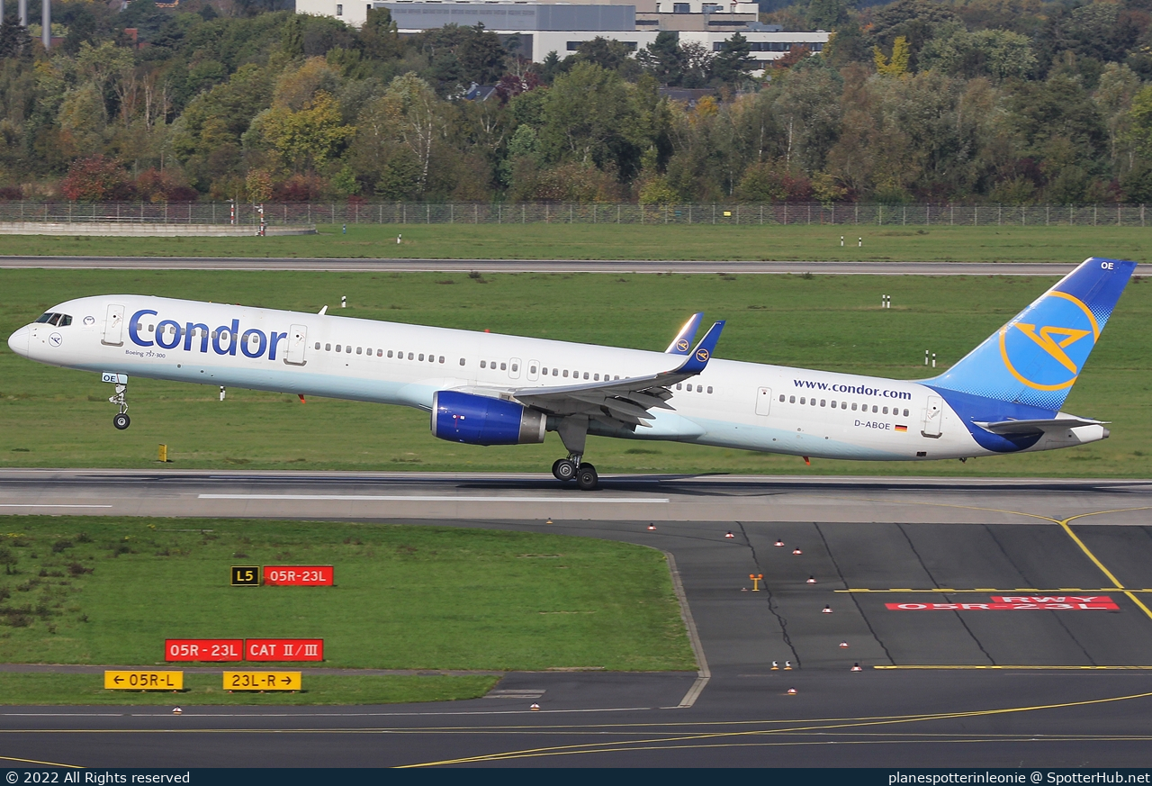 Photo of D-ABOE - Boeing 757-330 operated by Condor