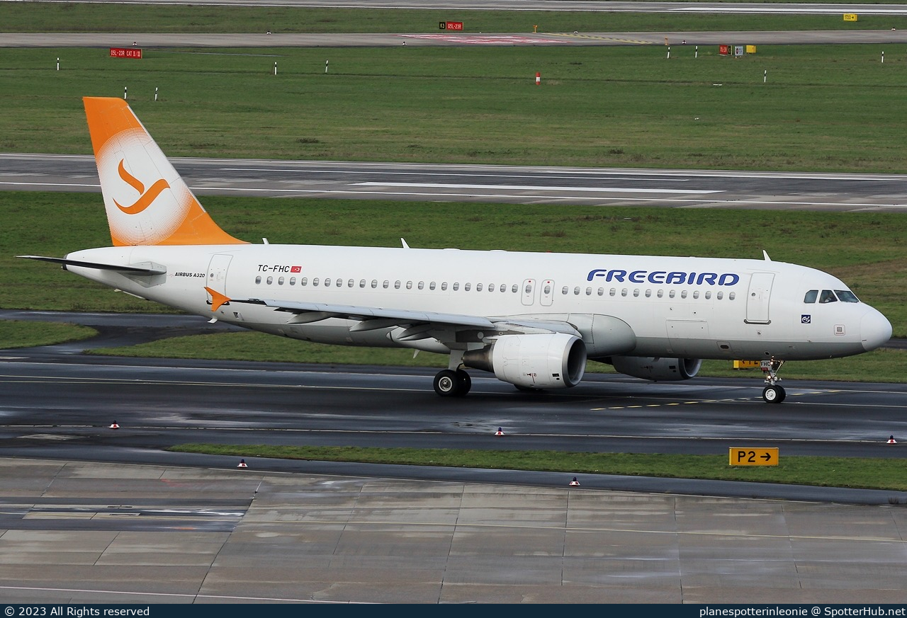 Photo of TC-FHC - Airbus A320-214 operated by Freebird Airlines