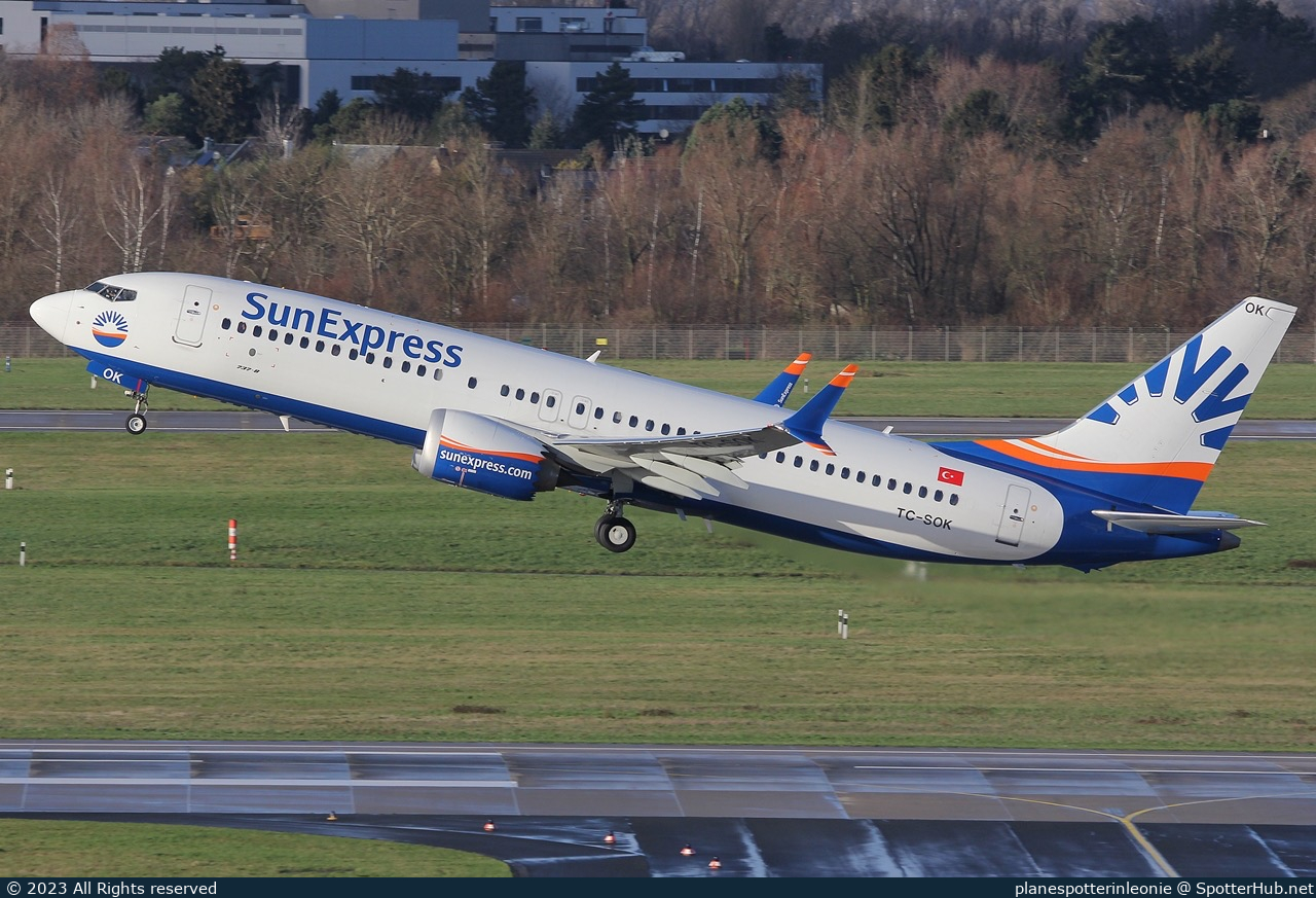 Photo of TC-SOK - Boeing 737 MAX 8 operated by SunExpress