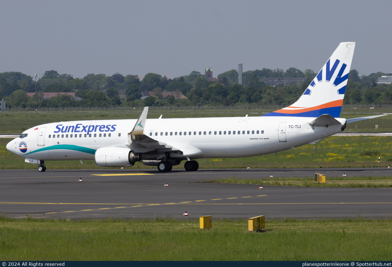 Photo of TC-TLI - Boeing 737-8FZ operated by SunExpress (opb Tailwind Airlines)