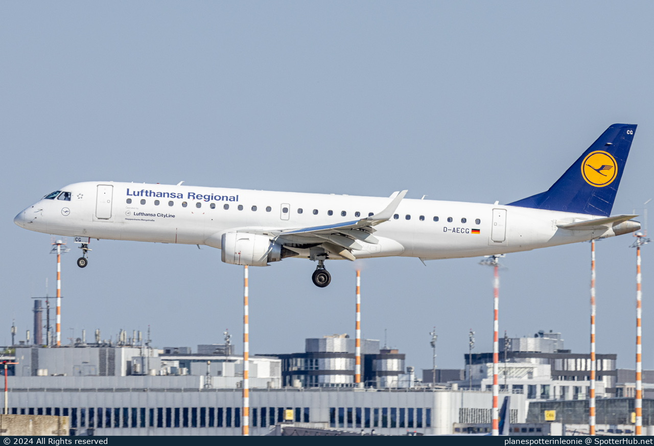 Photo of D-AECG - Embraer ERJ-190LR operated by Lufthansa CityLine