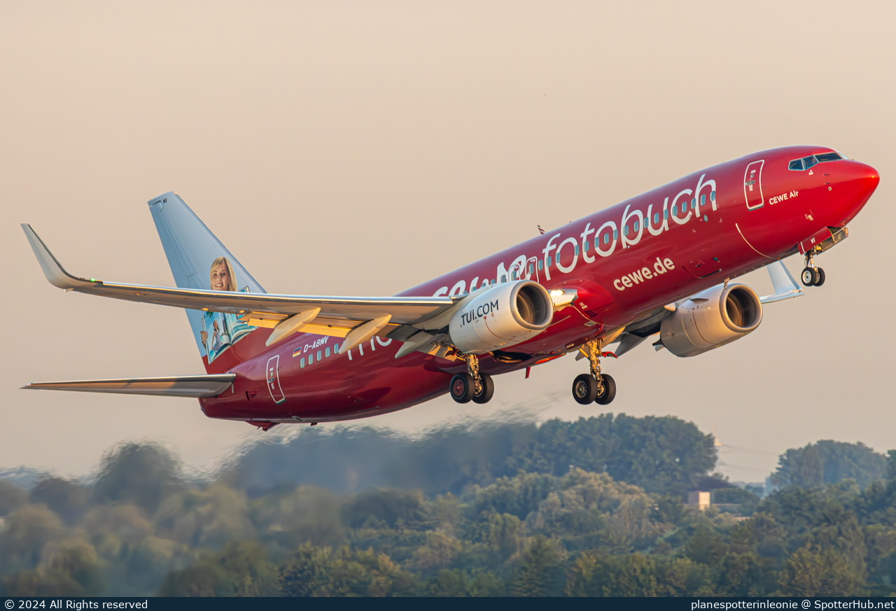 Photo of D-ABMV - Boeing 737-86J operated by TUIfly