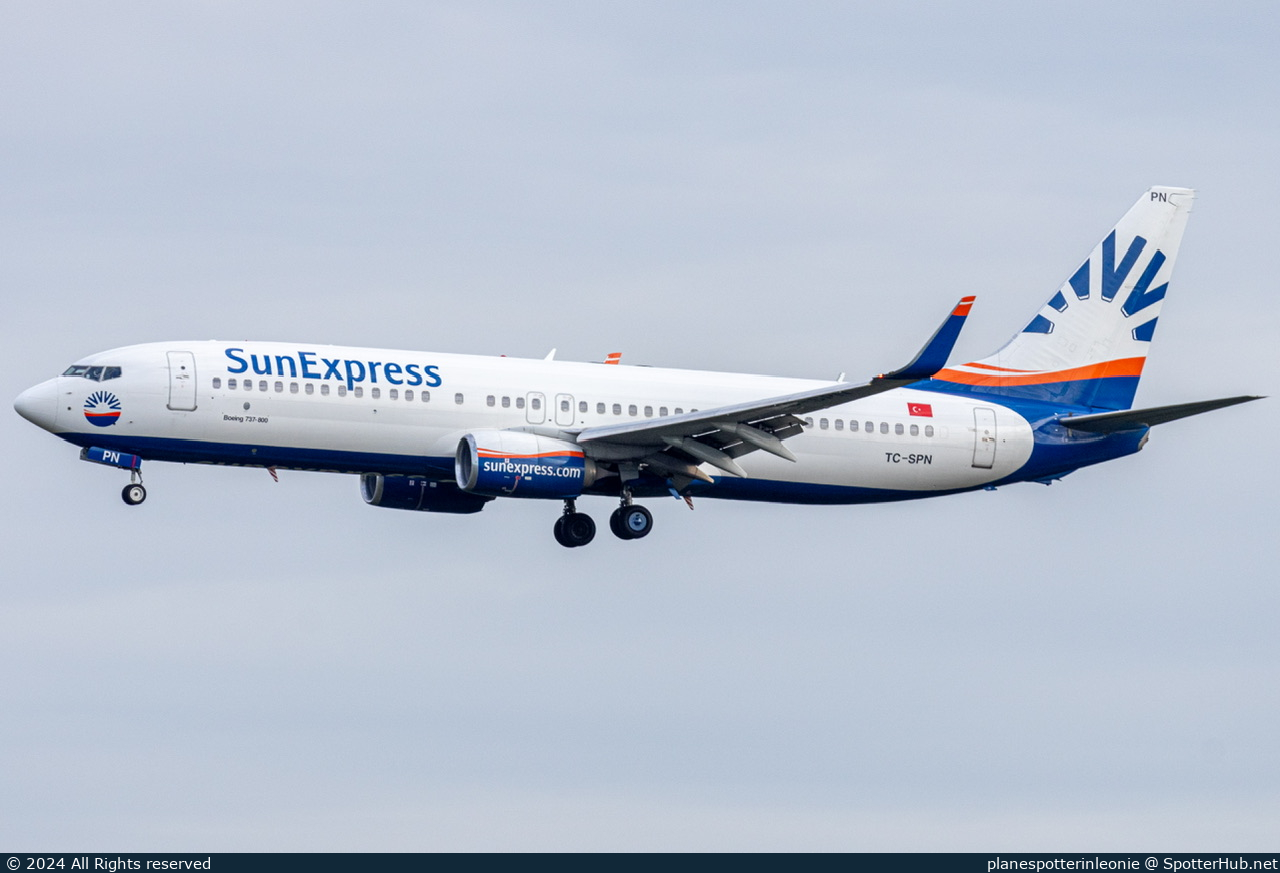 Photo of TC-SPN - Boeing 737-8KV operated by SunExpress