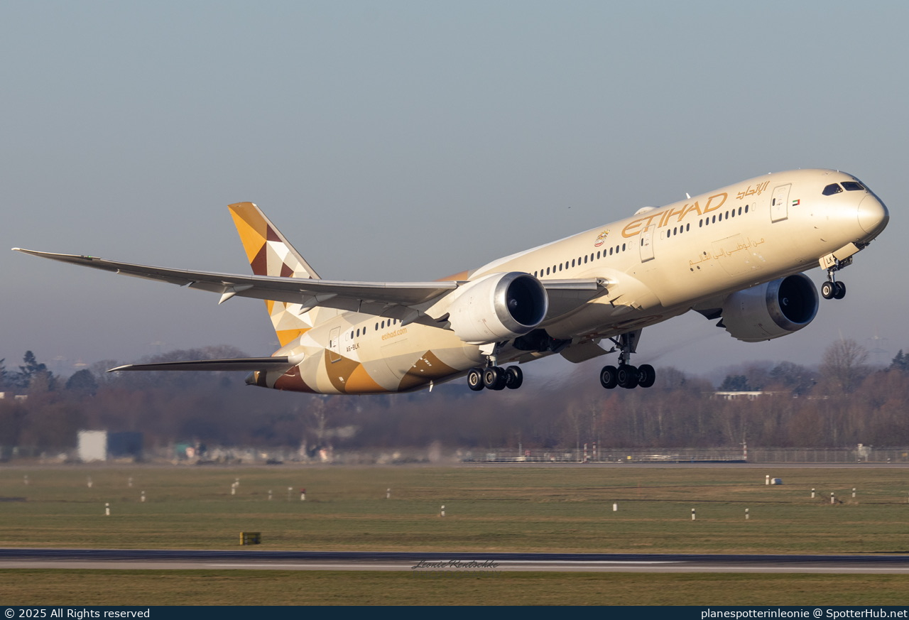 Photo of A6-BLK - Boeing 787-9 Dreamliner operated by Etihad Airways