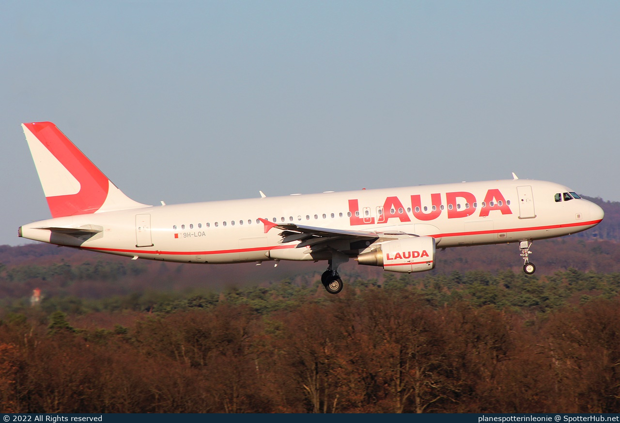 Photo of 9H-LOA - Airbus A320-214 operated by Lauda Europe