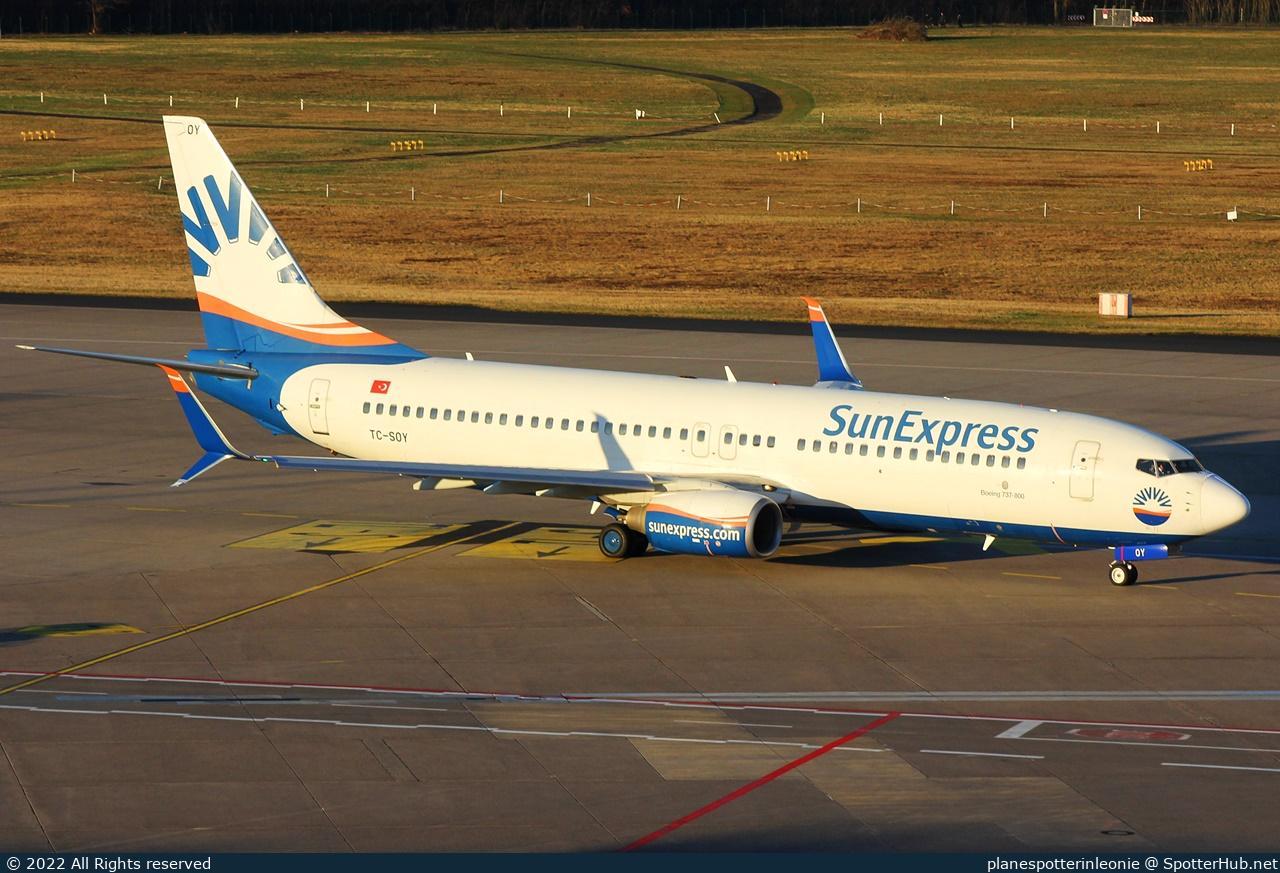 Photo of TC-SOY - Boeing 737-8HC operated by SunExpress