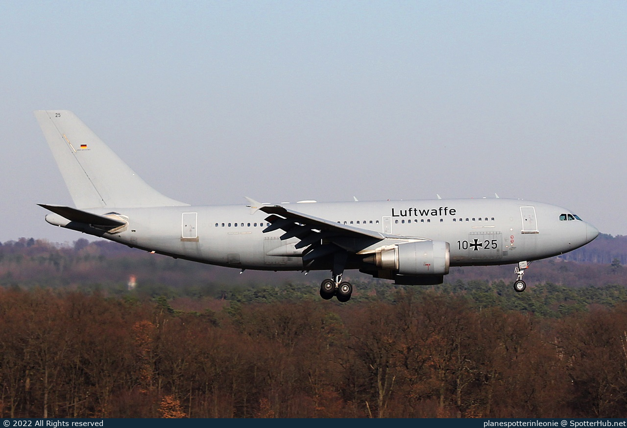 Photo of 10+25 - Airbus A310-304(MRTT) operated by German Air Force