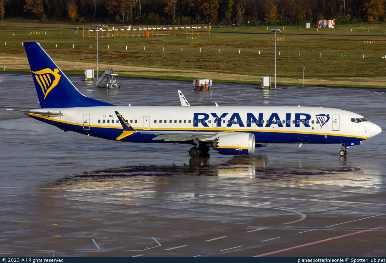 Photo of EI-IGO - Boeing 737 MAX 8-200 operated by Ryanair