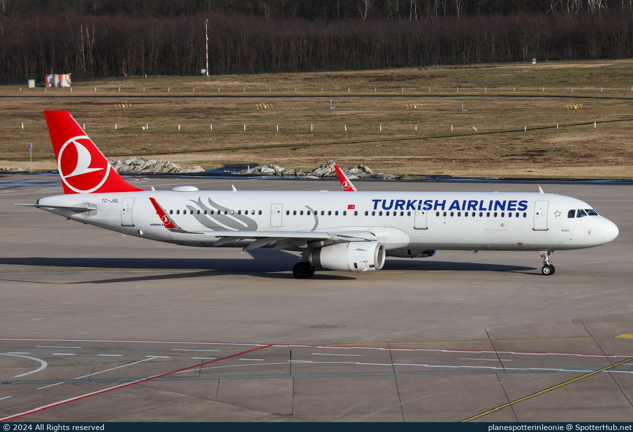 Photo of TC-JSL - Airbus A321-231 operated by Turkish Airlines