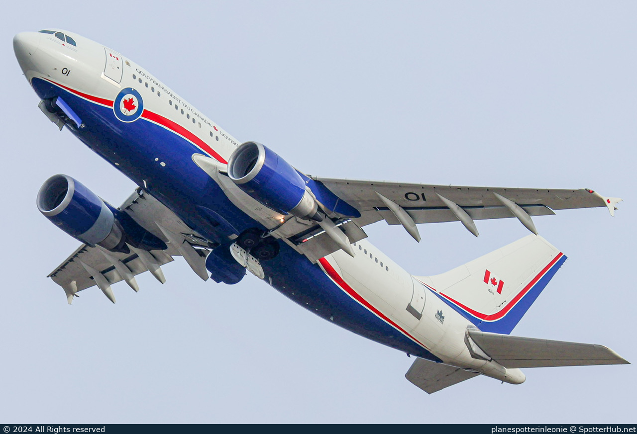 Photo of 15001 - Airbus CC-150 Polaris operated by Royal Canadian Air Force