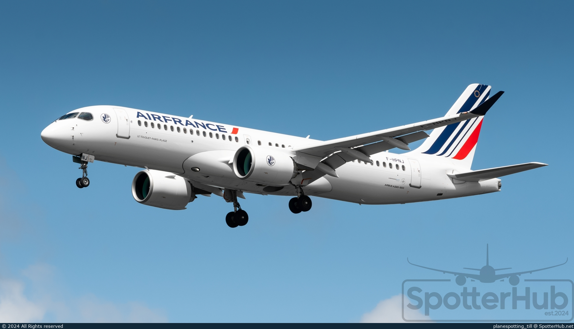 Photo of F-HPNJ - Airbus A220-300 operated by Air France