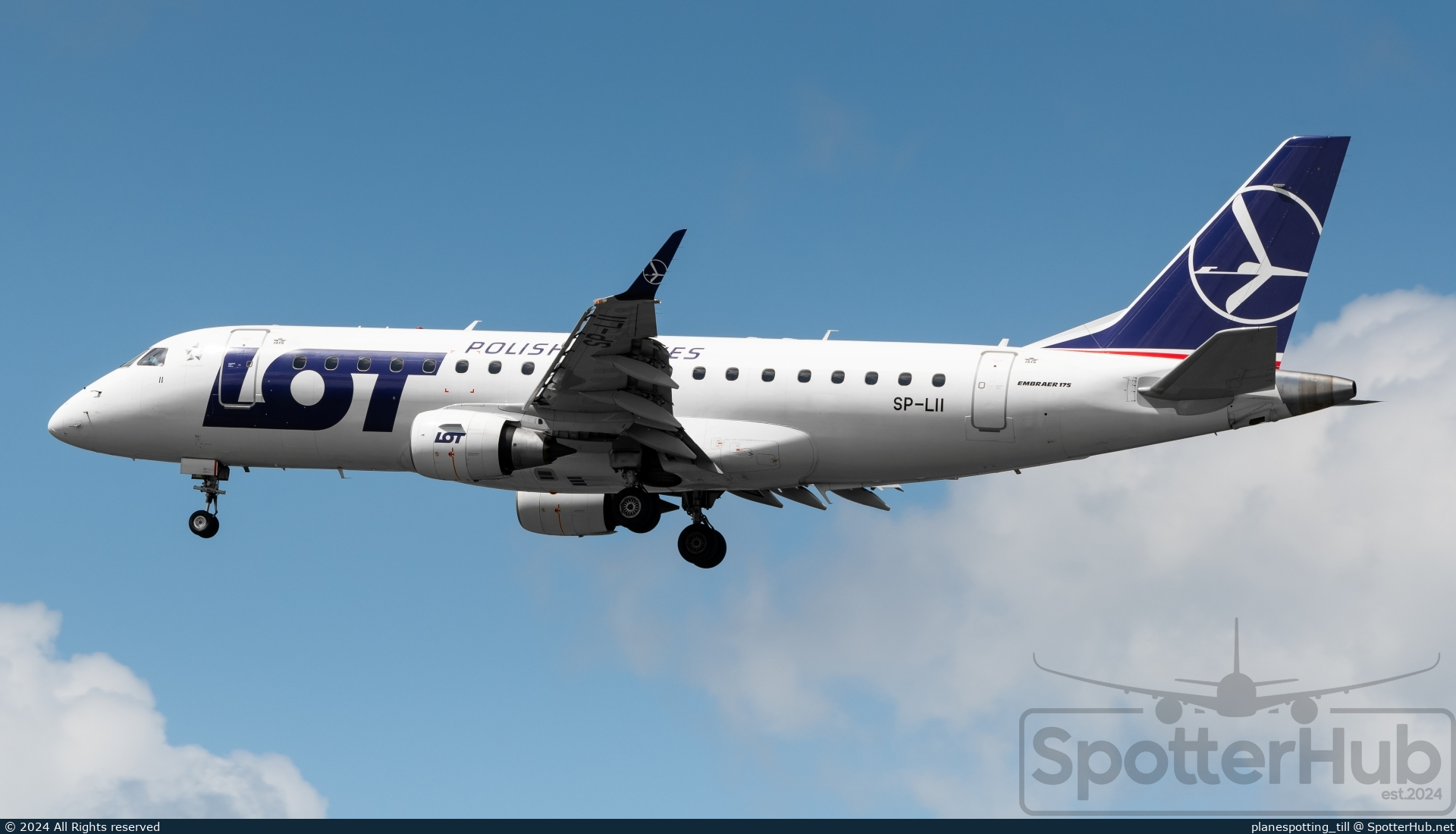 Photo of SP-LII - Embraer ERJ-175LR operated by LOT Polish Airlines