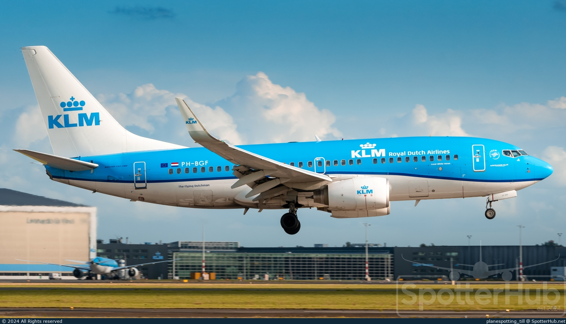 Photo of PH-BGF - Boeing 737-7K2 operated by KLM Royal Dutch Airlines