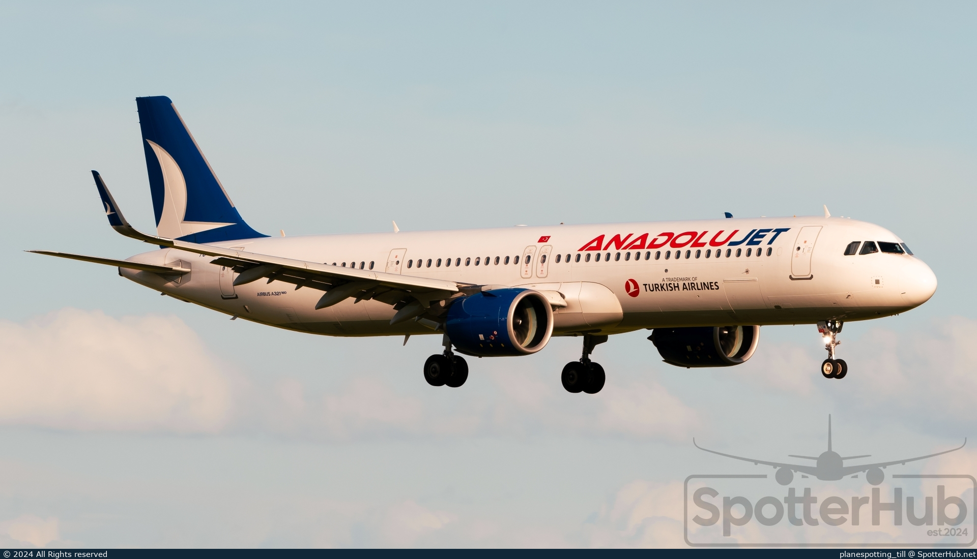 Photo of TC-LUM - Airbus A321-271NX operated by AnadoluJet