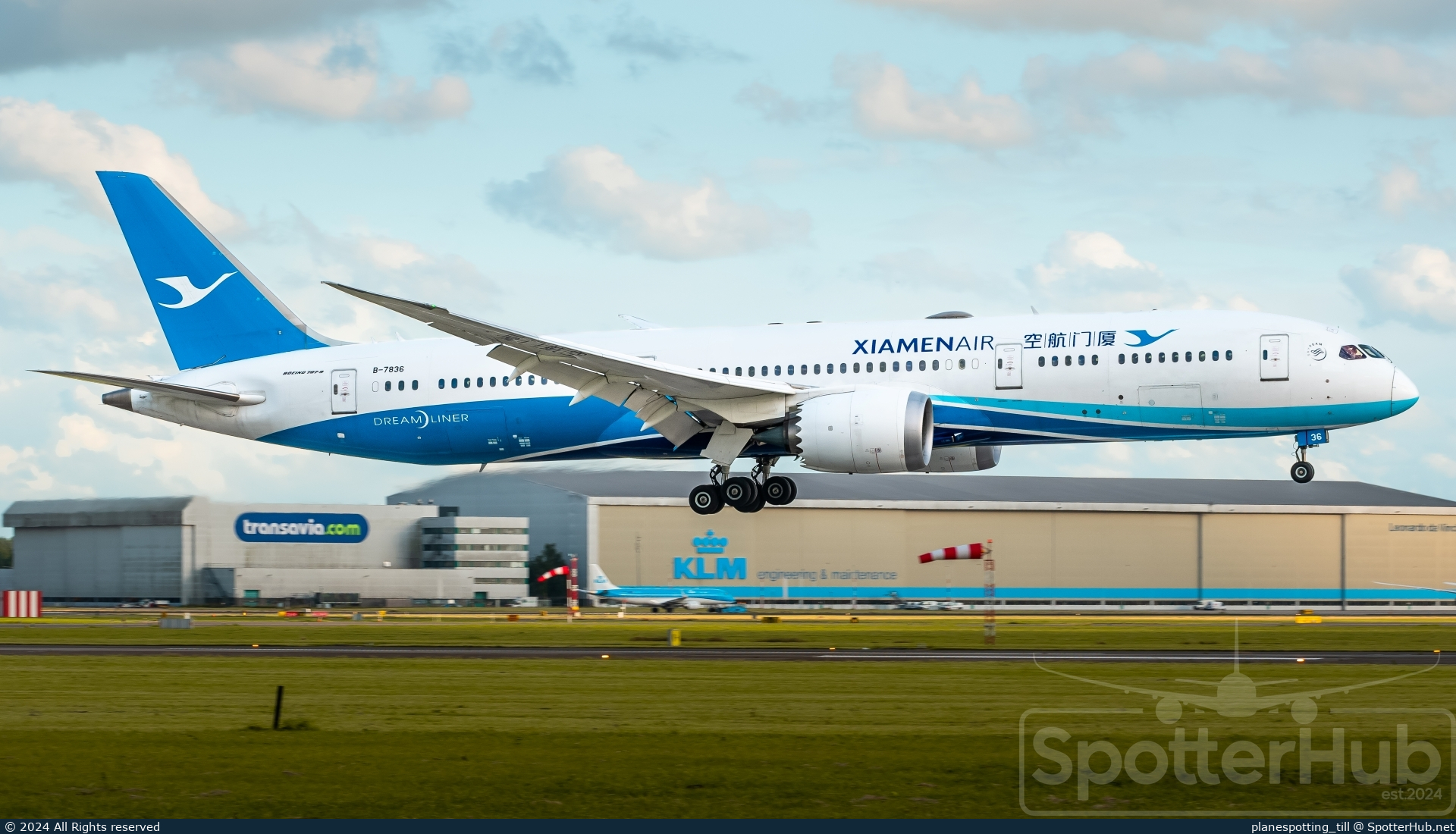 Photo of B-7836 - Boeing 787-9 Dreamliner operated by Xiamen Airlines