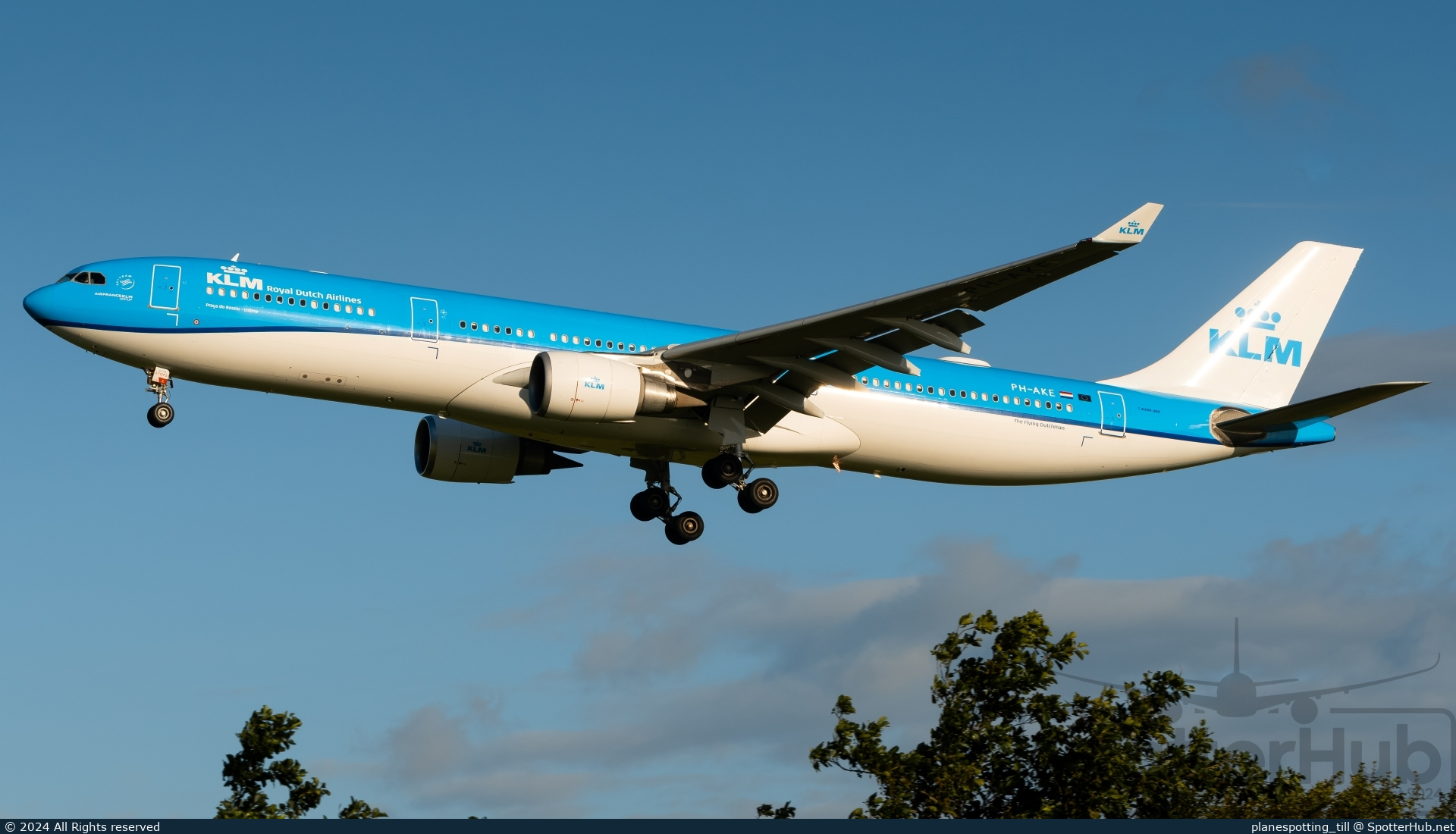 Photo of PH-AKE - Airbus A330-303 operated by KLM Royal Dutch Airlines