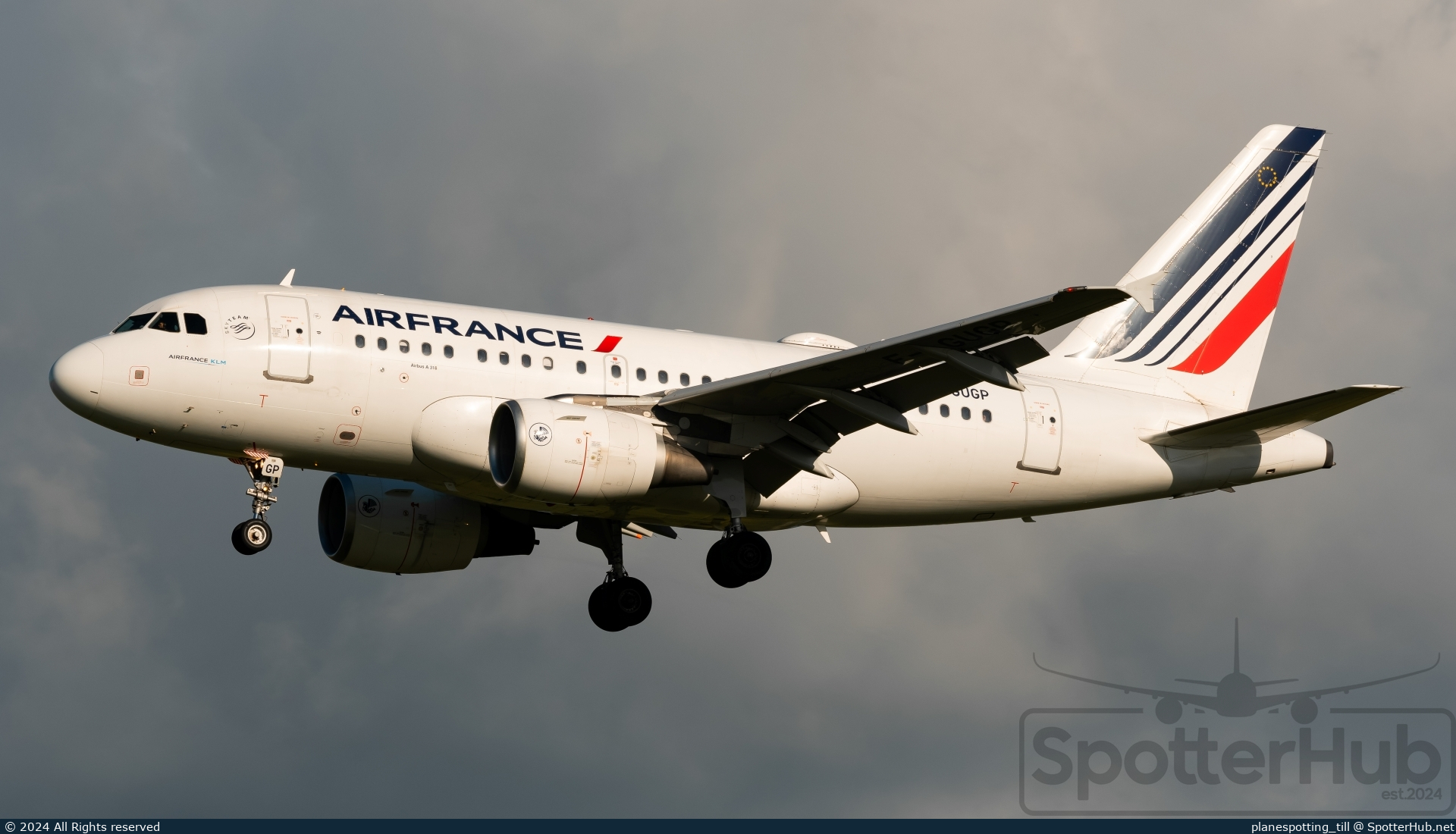 Photo of F-GUGP - Airbus A318-111 operated by Air France