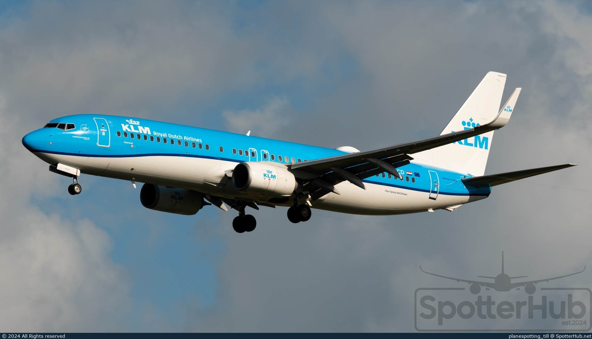 Photo of PH-BCD - Boeing 737-8K2 operated by KLM Royal Dutch Airlines